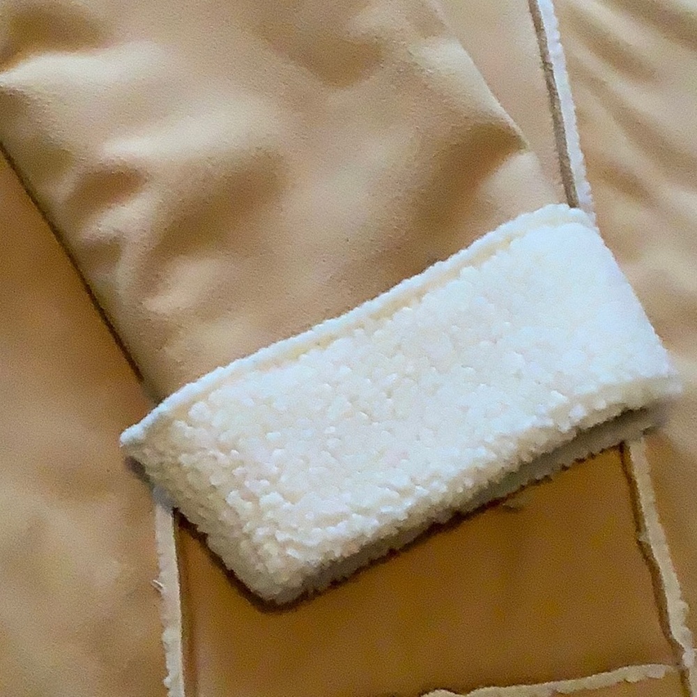 Coat - Picture 5 of 6